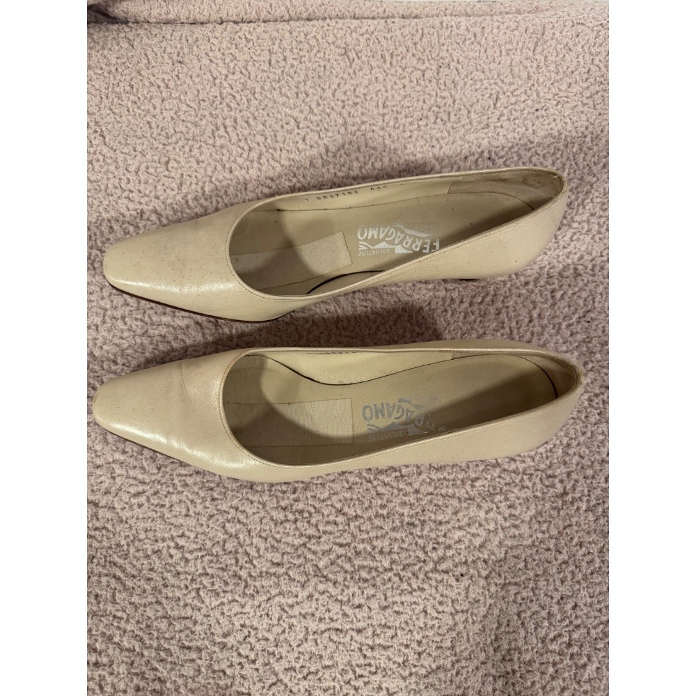 Salvatore Ferragamo Cream Heels